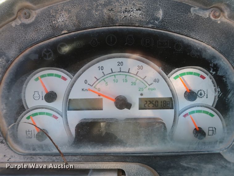 image for item DJ2255 2004 Caterpillar 924G  wheel loader