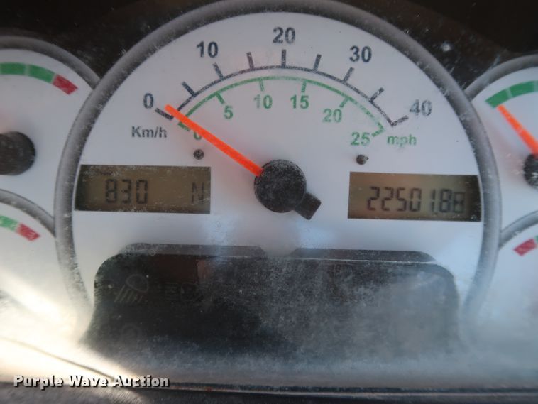 image for item DJ2255 2004 Caterpillar 924G  wheel loader