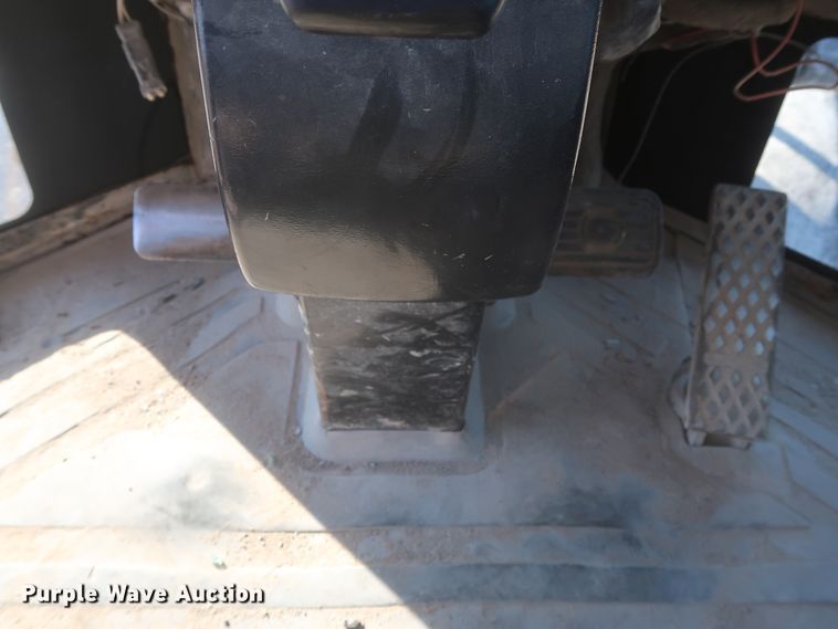 image for item DJ2255 2004 Caterpillar 924G  wheel loader