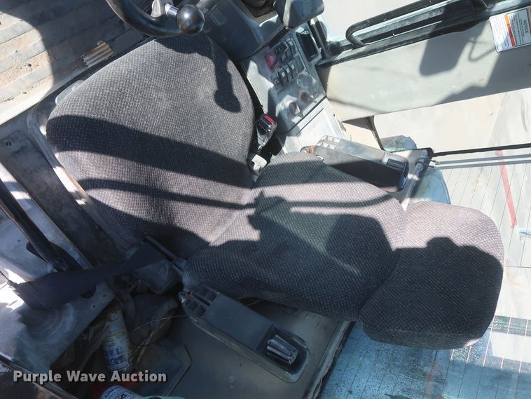 image for item DJ2255 2004 Caterpillar 924G  wheel loader