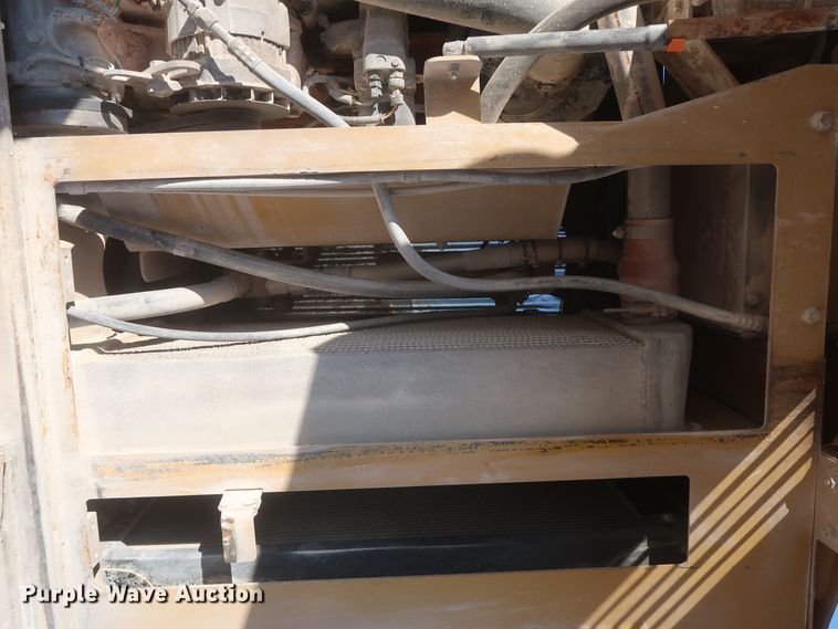 image for item DJ2255 2004 Caterpillar 924G  wheel loader