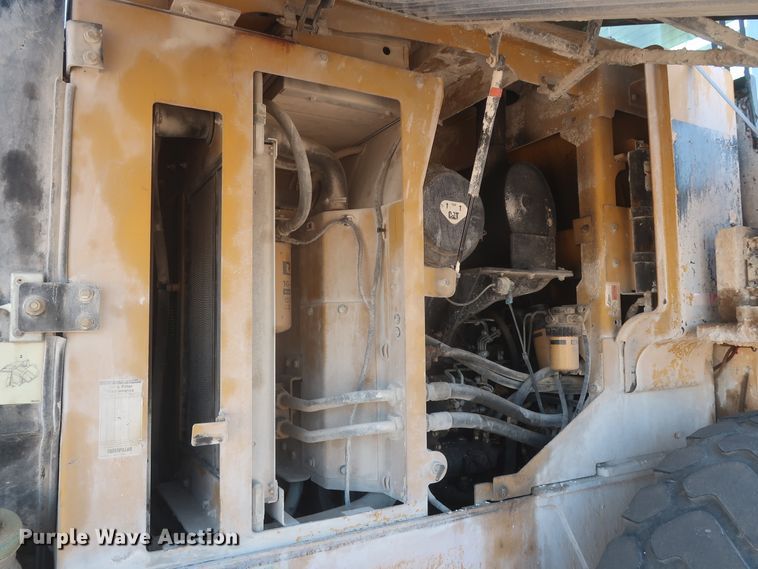 image for item DJ2255 2004 Caterpillar 924G  wheel loader