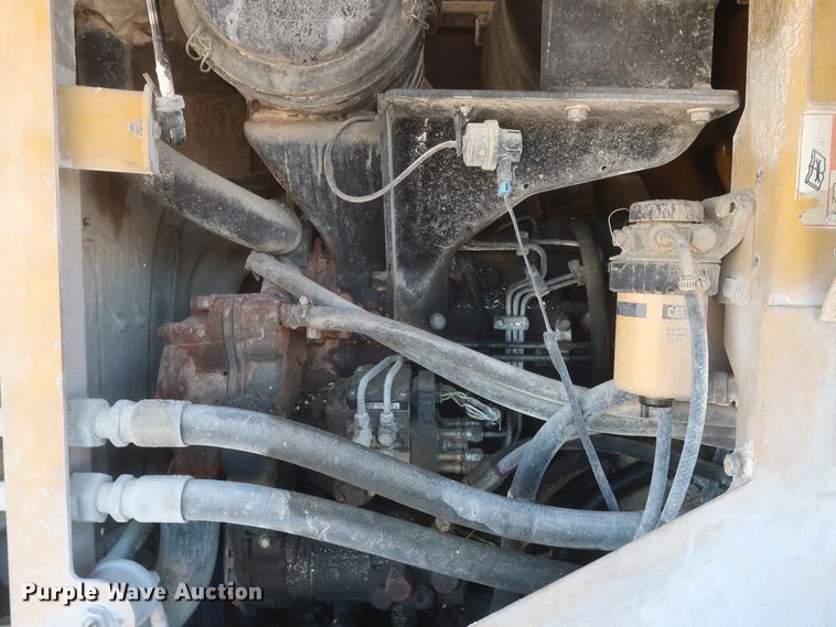 image for item DJ2255 2004 Caterpillar 924G  wheel loader