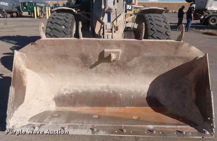 image for item DJ2255 2004 Caterpillar 924G  wheel loader