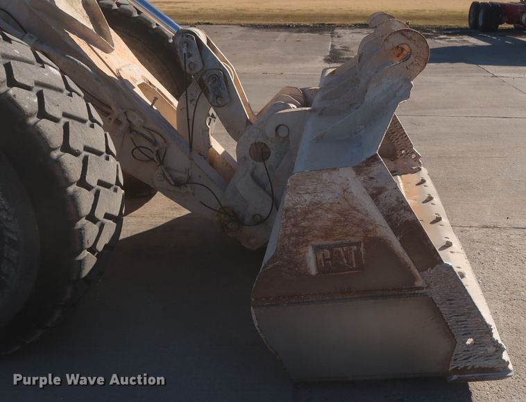 image for item DJ2255 2004 Caterpillar 924G  wheel loader