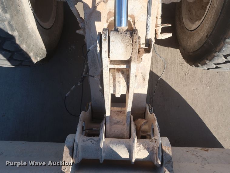 image for item DJ2255 2004 Caterpillar 924G  wheel loader