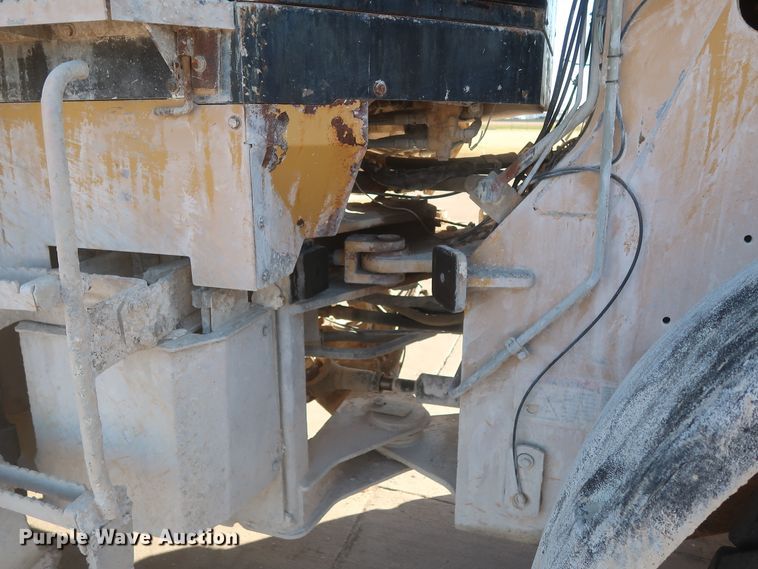 image for item DJ2255 2004 Caterpillar 924G  wheel loader