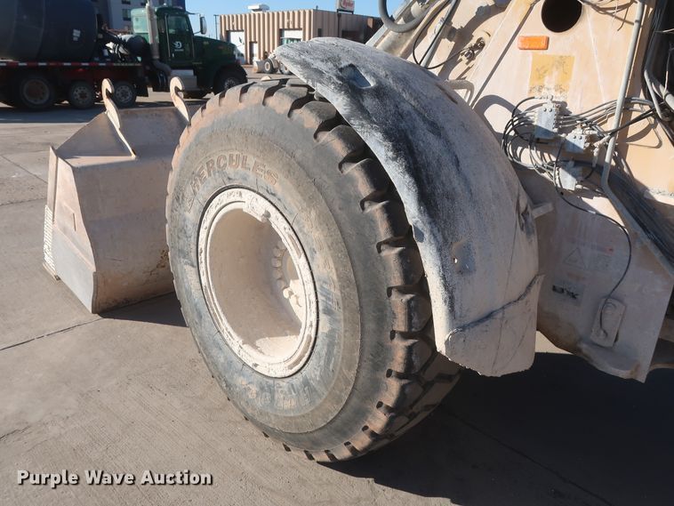 image for item DJ2255 2004 Caterpillar 924G  wheel loader