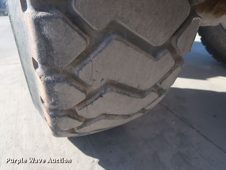 image for item DJ2255 2004 Caterpillar 924G  wheel loader