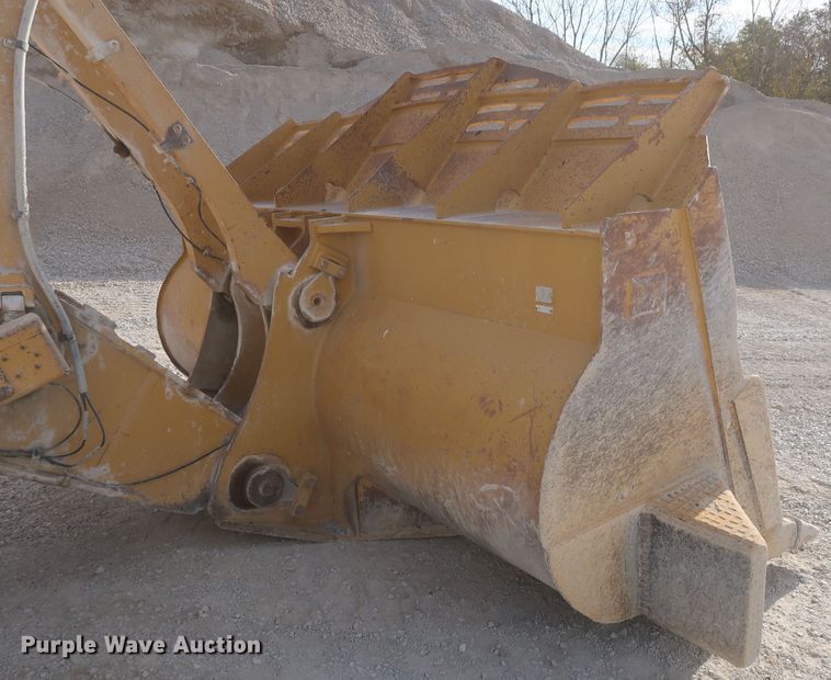 image for item DJ2256 2002 Caterpillar 988G  wheel loader