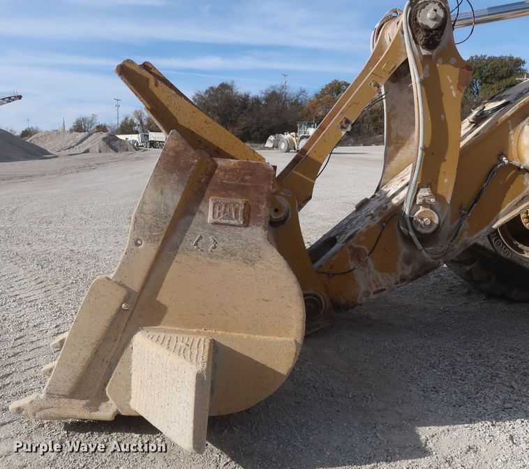 image for item DJ2256 2002 Caterpillar 988G  wheel loader
