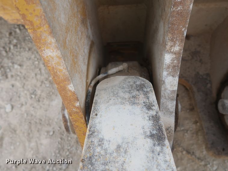 image for item DJ2256 2002 Caterpillar 988G  wheel loader