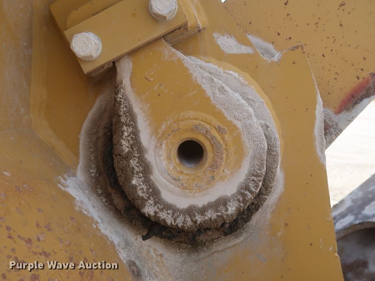 image for item DJ2256 2002 Caterpillar 988G  wheel loader