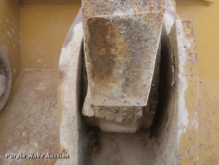 image for item DJ2256 2002 Caterpillar 988G  wheel loader