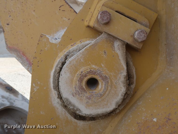 image for item DJ2256 2002 Caterpillar 988G  wheel loader