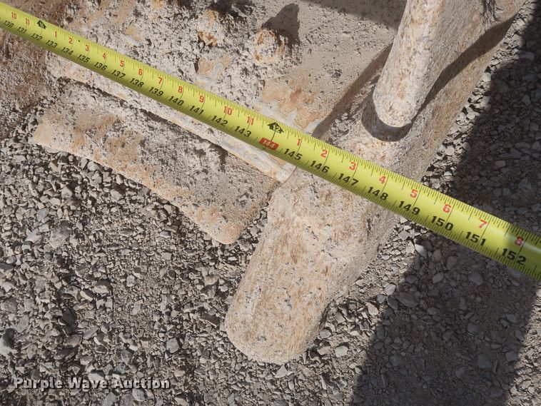 image for item DJ2256 2002 Caterpillar 988G  wheel loader