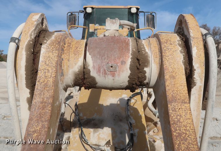 image for item DJ2256 2002 Caterpillar 988G  wheel loader