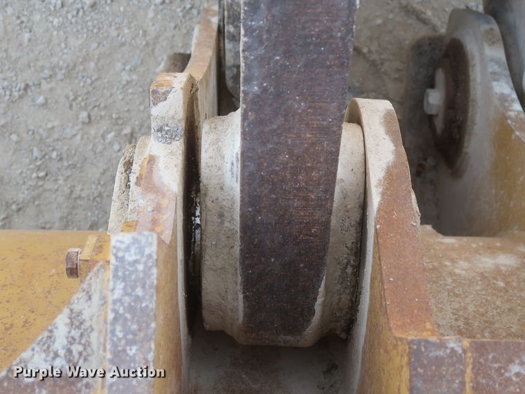 image for item DJ2256 2002 Caterpillar 988G  wheel loader