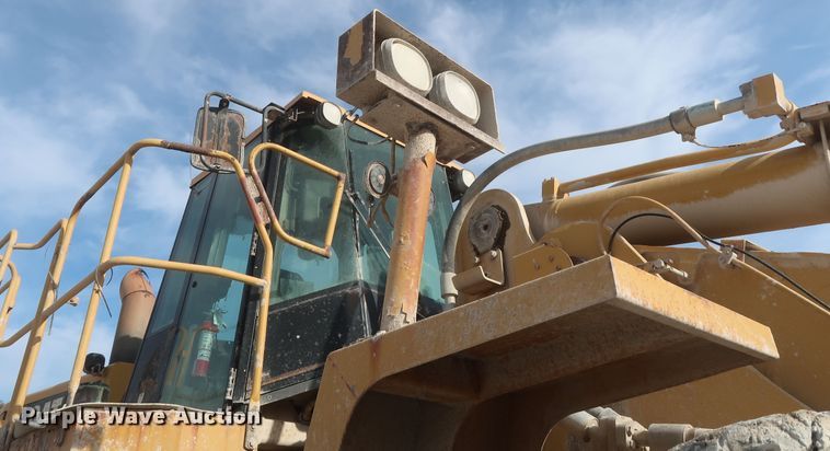 image for item DJ2256 2002 Caterpillar 988G  wheel loader