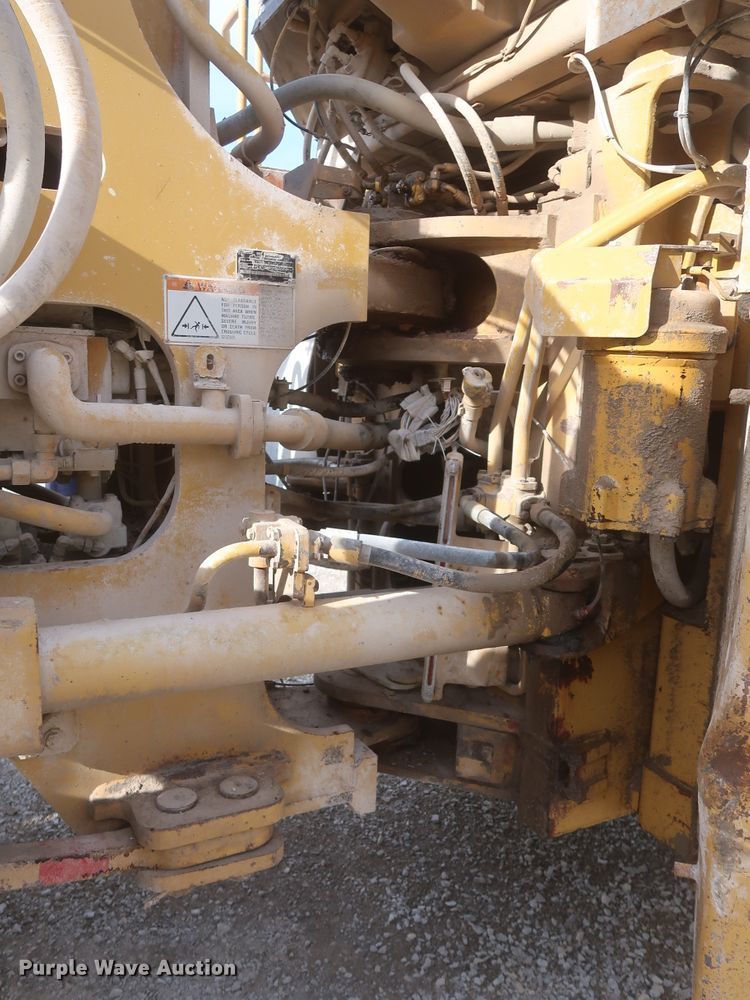image for item DJ2256 2002 Caterpillar 988G  wheel loader