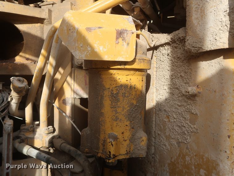 image for item DJ2256 2002 Caterpillar 988G  wheel loader