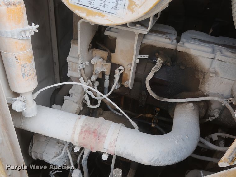 image for item DJ2256 2002 Caterpillar 988G  wheel loader