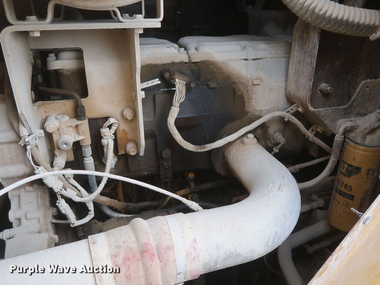 image for item DJ2256 2002 Caterpillar 988G  wheel loader