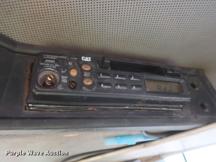 image for item DJ2256 2002 Caterpillar 988G  wheel loader