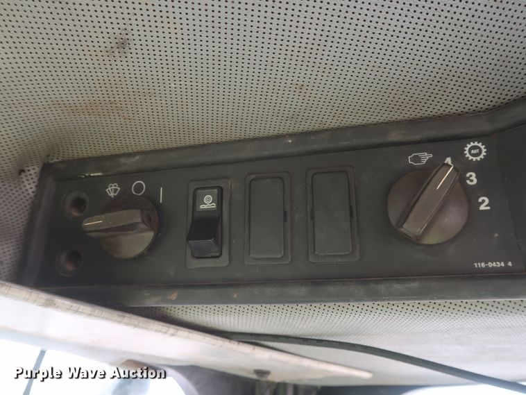 image for item DJ2256 2002 Caterpillar 988G  wheel loader