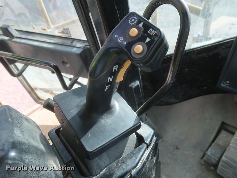 image for item DJ2256 2002 Caterpillar 988G  wheel loader