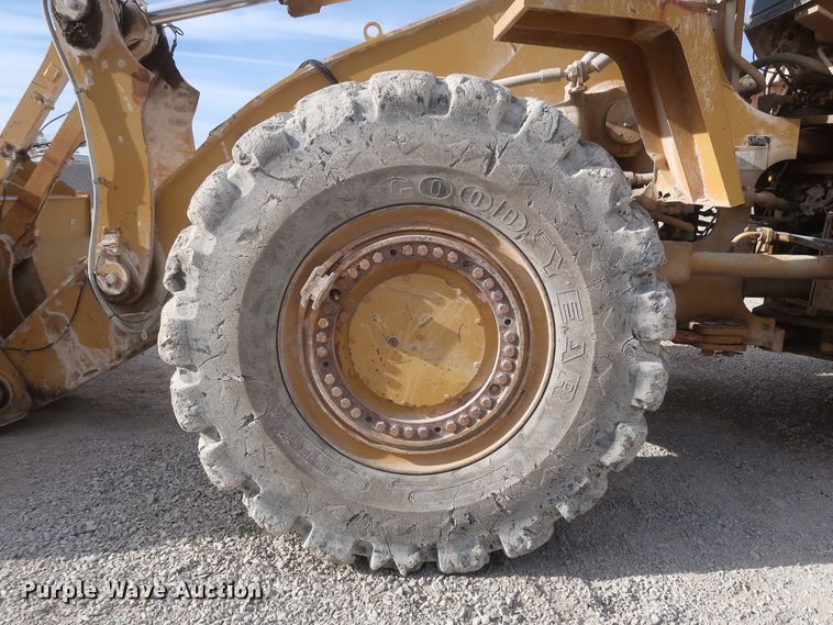 image for item DJ2256 2002 Caterpillar 988G  wheel loader