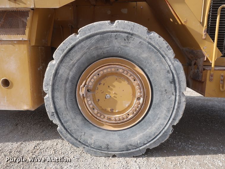image for item DJ2256 2002 Caterpillar 988G  wheel loader