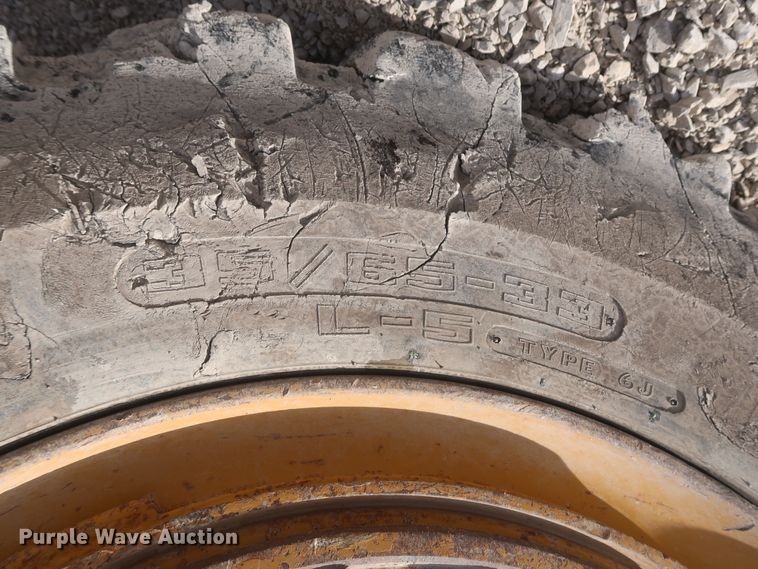 image for item DJ2256 2002 Caterpillar 988G  wheel loader