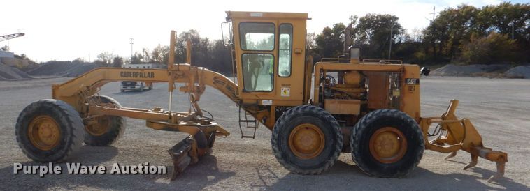 image for item DJ2257 1990 Caterpillar 12G  motor grader