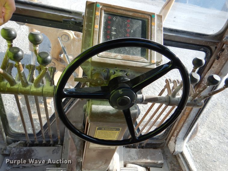 image for item DJ2257 1990 Caterpillar 12G  motor grader