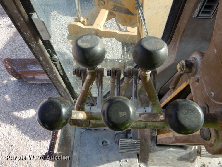 image for item DJ2257 1990 Caterpillar 12G  motor grader