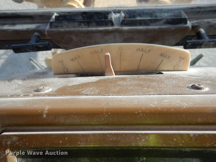 image for item DJ2257 1990 Caterpillar 12G  motor grader