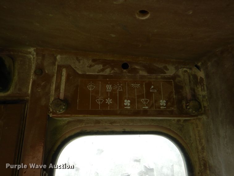 image for item DJ2257 1990 Caterpillar 12G  motor grader