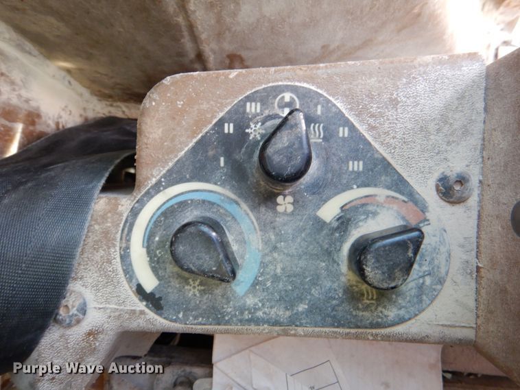 image for item DJ2257 1990 Caterpillar 12G  motor grader