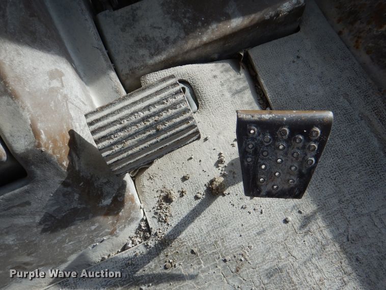 image for item DJ2257 1990 Caterpillar 12G  motor grader