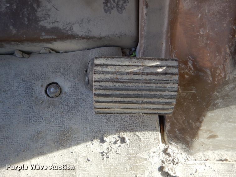 image for item DJ2257 1990 Caterpillar 12G  motor grader