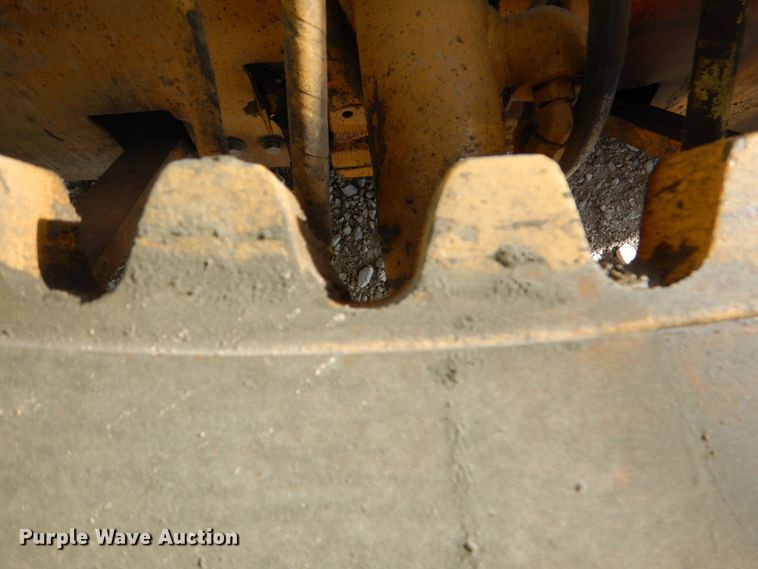 image for item DJ2257 1990 Caterpillar 12G  motor grader