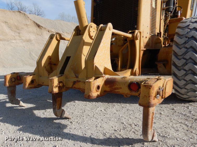 image for item DJ2257 1990 Caterpillar 12G  motor grader