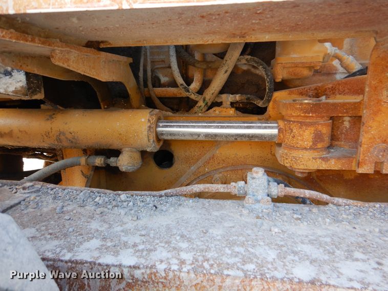 image for item DJ2257 1990 Caterpillar 12G  motor grader