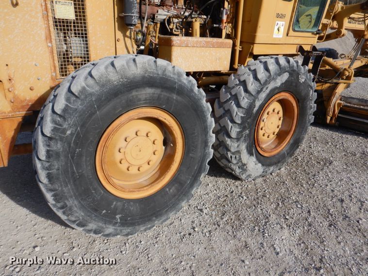 image for item DJ2257 1990 Caterpillar 12G  motor grader