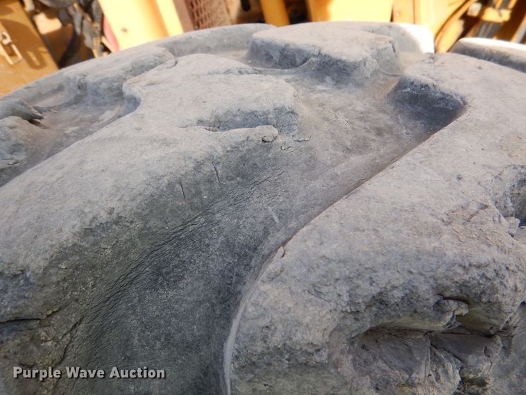 image for item DJ2257 1990 Caterpillar 12G  motor grader