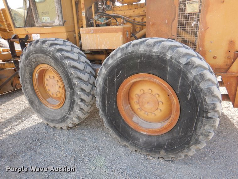 image for item DJ2257 1990 Caterpillar 12G  motor grader