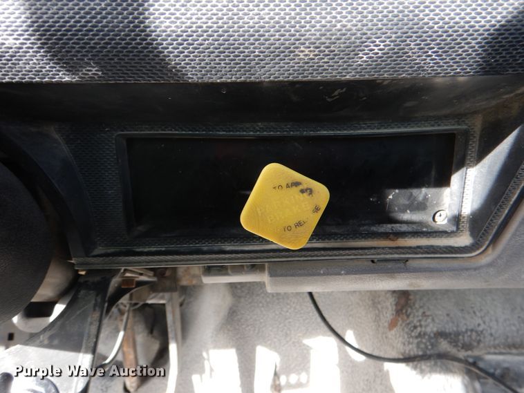 image for item DJ2258 1999 Ford F800  utility truck with crane