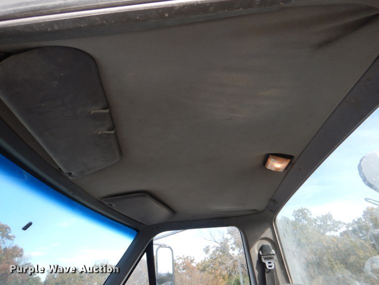 image for item DJ2258 1999 Ford F800  utility truck with crane