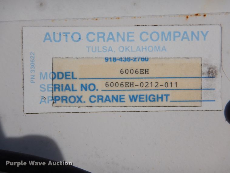 image for item DJ2258 1999 Ford F800  utility truck with crane